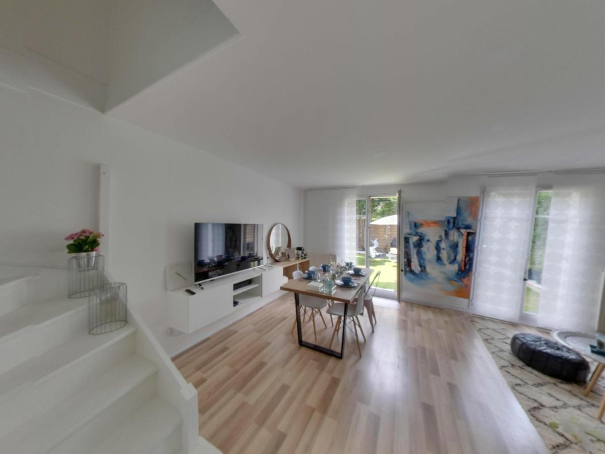 Home Family - Maison Entre Disneyland Et Paris รอซซีอองบรี ภายนอก รูปภาพ